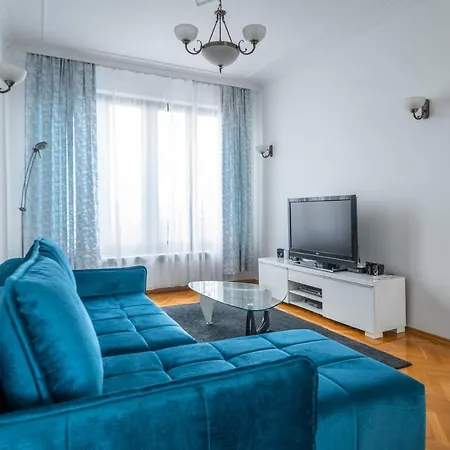 Vitosha Str 2bd White & Blue By Flat Mаnager * Sofia